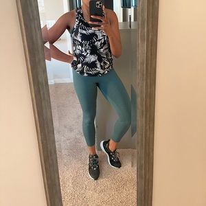 Authentic SHEFIT Boss leggings in size Luxe, color: conquer (matching bra avail)
